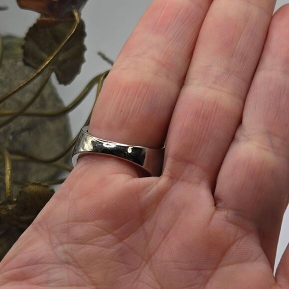 "5/$25" Amber Glass Catseye Silvertone Statement Ring Sz 8 - Picture 6 of 6